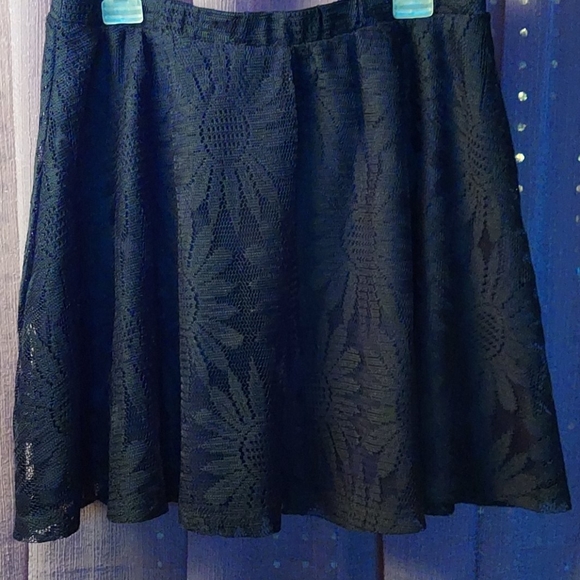 LA Hearts Black Lace Skirt - Picture 1 of 6